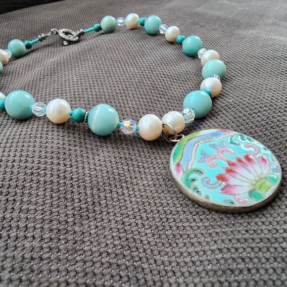Etsy Hand Painted Pastel Floral Medallion Beaded Necklace - Picture 6 of 13